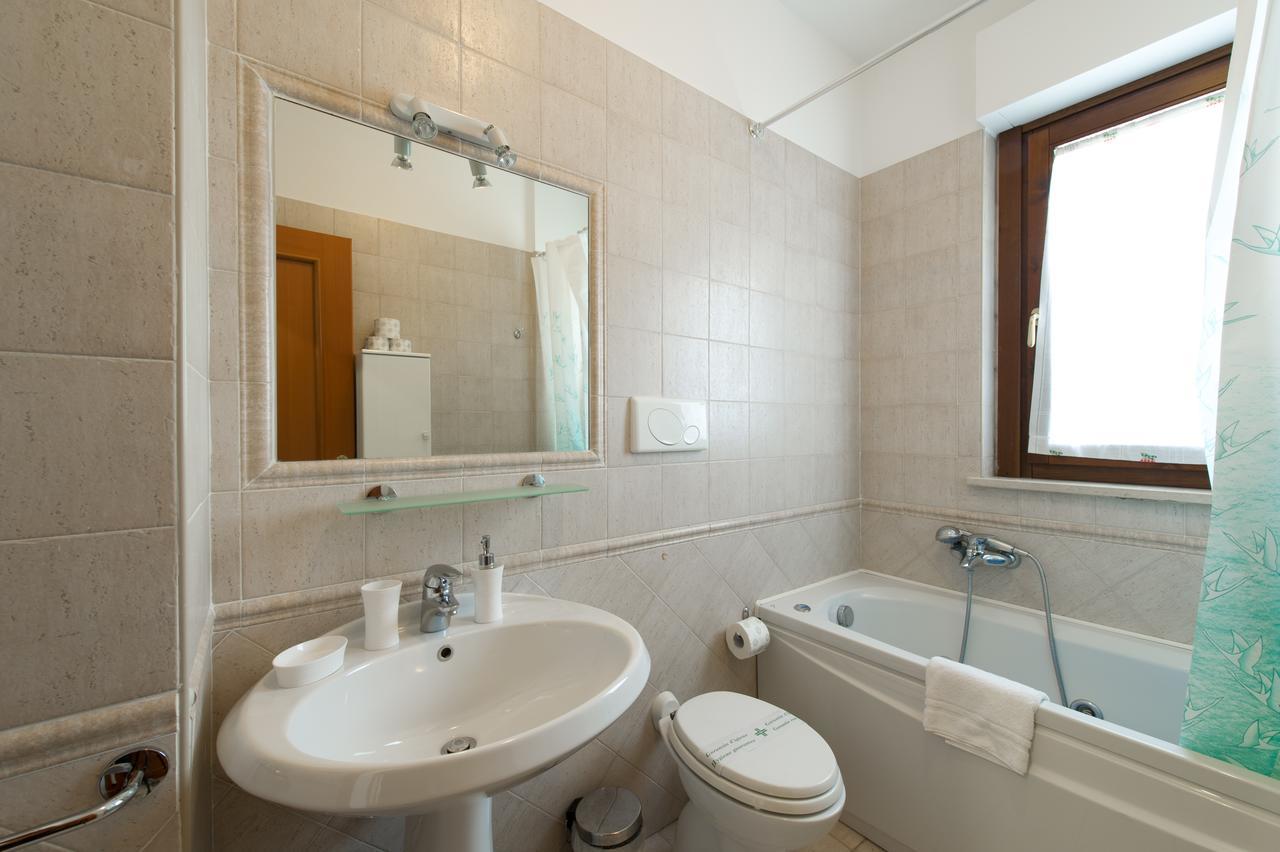 Apartment Domus Fiera Di Roma Village Fiumicino